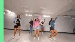 Accurate Video Foreground Segmentation with robust_video_matting